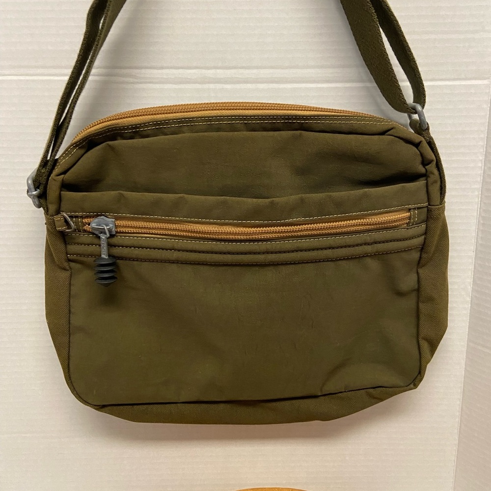 Hedgren Camo Green Messenger Satchel Unisex Outdoor Bag
